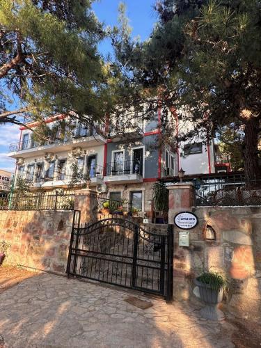 Exterior view, Lotus 4 Mevsim Otel in Ayvalik