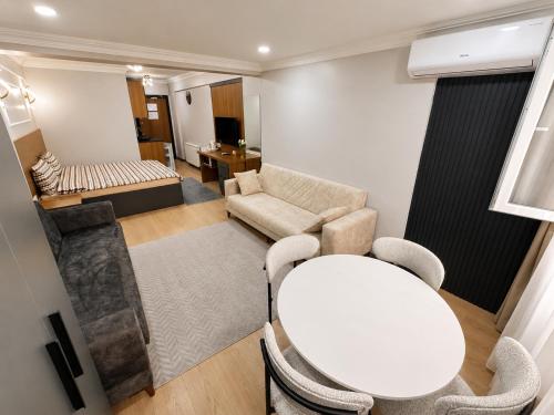 Asil house - image 5
