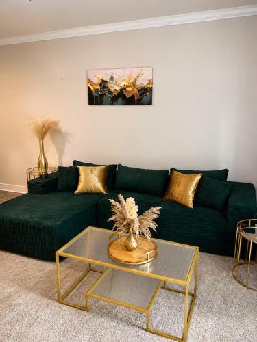 Midtown luxe Skyline Residences - image 3