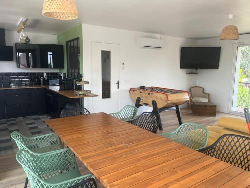 Villa avec Piscine et Jacuzzi parfait pour se détendre et profiter (Villa avec Piscine et Jacuzzi parfait pour se detendre et profiter) in Lancon-Provence