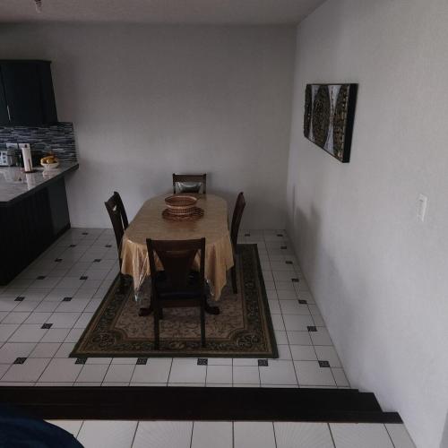 Kingdom Rentals - AirBnCar in Coulibistrie
