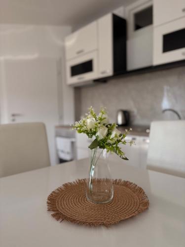 Modern Apartment for Rent Great Location in เฟริซาจ