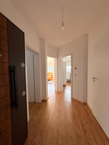 Modern Apartment for Rent Great Location in เฟริซาจ