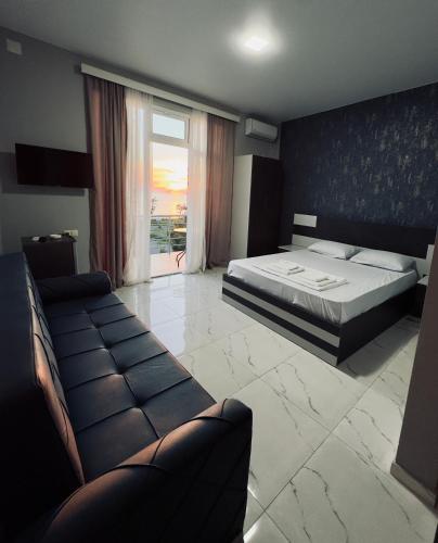 Triple Room with Sea View