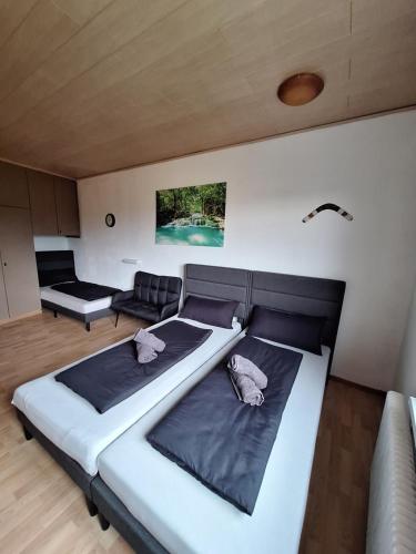 1 double bed