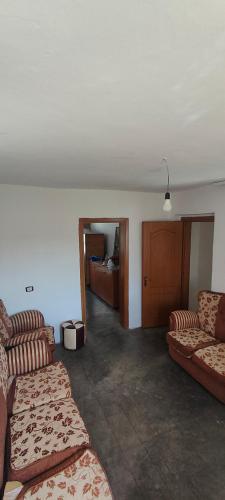 Budget Apartment in Libofshë (Budget Apartment in Libofshe) in 科洛涅