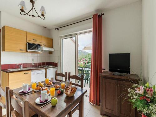 virtuve, Lovely Duplex near Historic Carayac in Saint-Pierre-Toirac