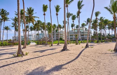Beachfront Luxury Condo PGA Ocean View 4BR in La Caña