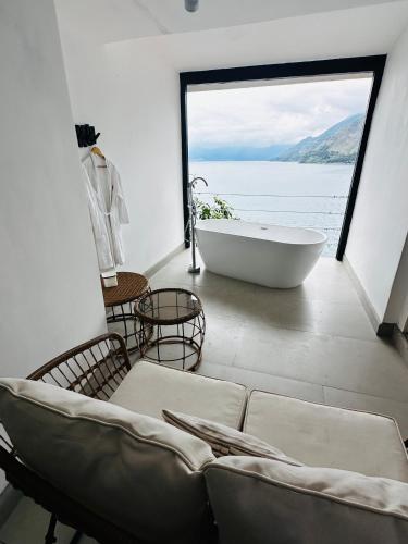 Atitlan Sunset Lodge in Santa Cruz la Laguna
