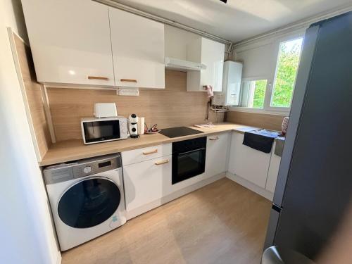 Grand T5 climatise-4 Chambres-Parking-Tram 3min-8 Pers in Alco