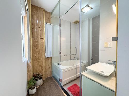 Letter Homestay near 歷史博物館
