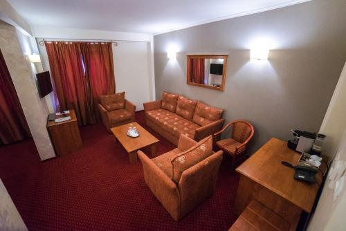 King Suite image 5