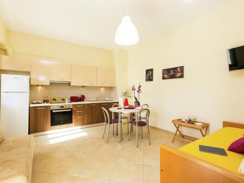  New small 3 apartmentcomplex in village of Prin s near Rethymnon NW coast in Prinés