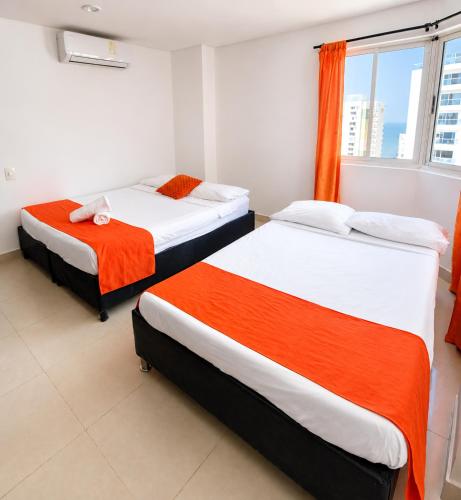 2 bedrooms, 6 beds