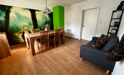 Iekārtas, FEWO Unterm Stein - Hänsel & Gretel - bis 5 Gäste (FEWO Unterm Stein - Hansel & Gretel - bis 5 Gaste) in Alheim