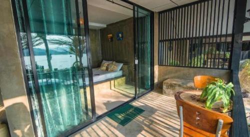 ริมแก่ง รีสอร์ท (Rim Kaeng resort) in เพชรบุรี