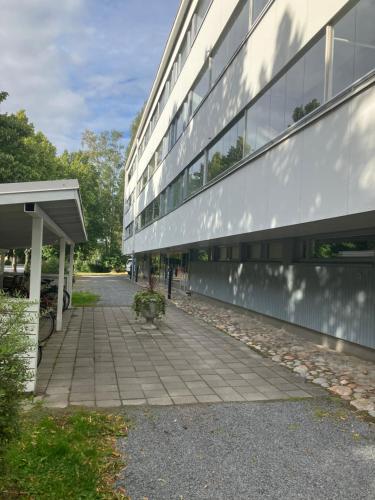 A szálláshely kívülről, Yksiö Koulukadulla - autopaikka - Wi-Fi (Yksio Koulukadulla - autopaikka - Wi-Fi) in Seinäjoki