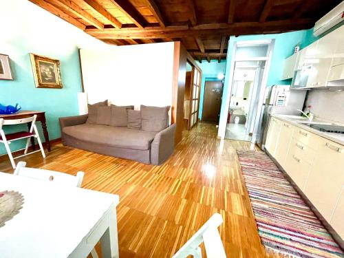 Smart living room and bedroom in Brera district