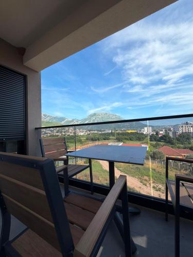 K Residence Luxury Apartment Bar in Bjelisi