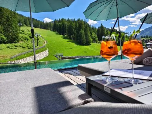 ALMMONTE PRÄCLARUM SUITES - Hideaway Hotel in Wagrain, Österreich
