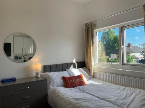 Oxford Luxury Room Lake — other in 300 Iffley Road 300, Oxford United Kingdom, OX4 4AE
