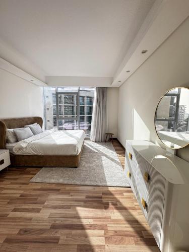 Beachside 2BR Retreat in Durrat Marina in Sakhir