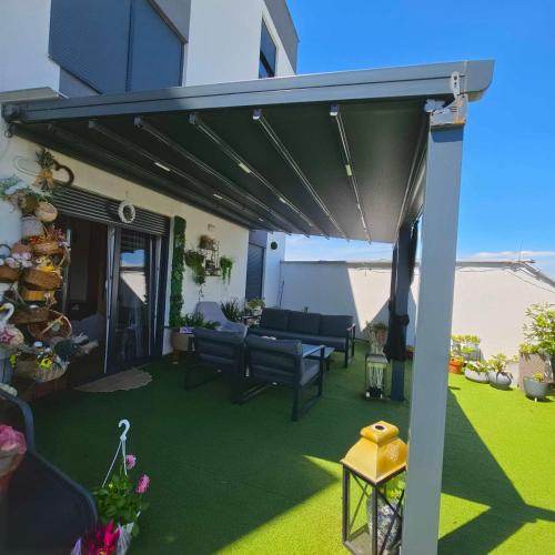 Gracia Apartment