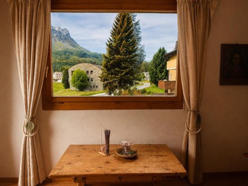 Ümbrus, Bijou Alpina Maloja near St Moritz & Lake Sils in Maloja
