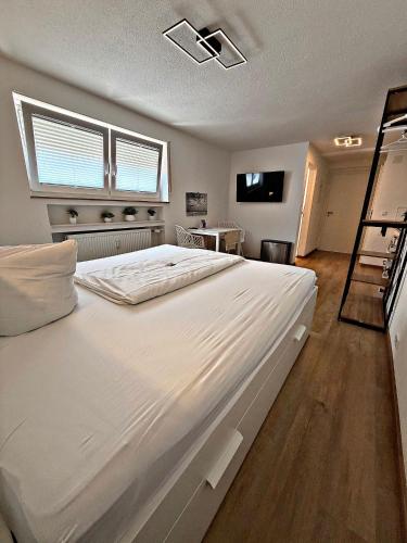 المرافق, *moderne Wohnung ANTON in VS mit Küche+Bad (*moderne Wohnung ANTON in VS mit Kuche+Bad) in Villingen-Schwenningen