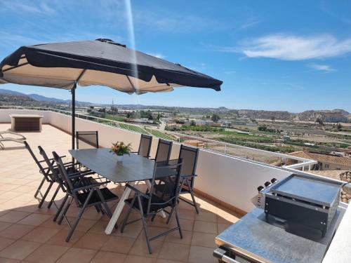 Iekārtas, villa piscina y vistas espectaculares a la montana , gran terraza y aire acondicionado in Sueva Del Almanzora