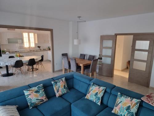 Iekārtas, villa piscina y vistas espectaculares a la montana , gran terraza y aire acondicionado in Sueva Del Almanzora