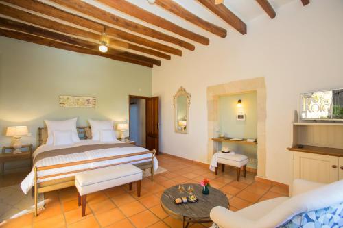 Casa Font i Roig Room Type - Double Room with Patio