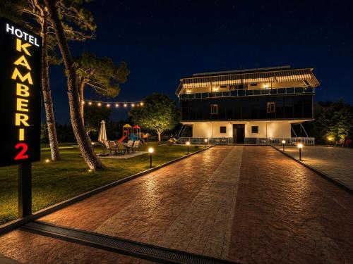 Фасада на хотела, Kamberi Hotel & Apartments 2 in Велипоя