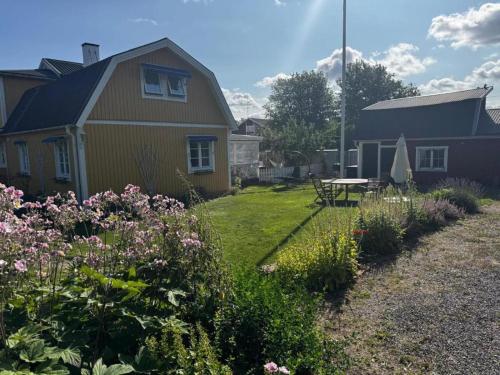 Cozy Spacious House Near Uppsala City Centre – khách sạn tại Luthagen