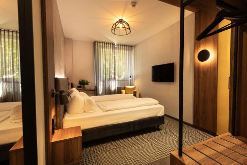 2 twin beds
