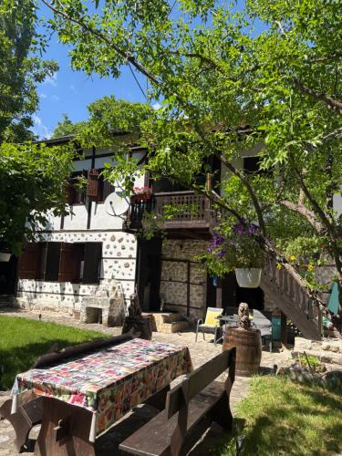 Къща за гости Василена in Rozhen