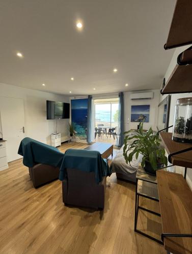 Apt T3 - Front de Mer - Parking - Tout Confort