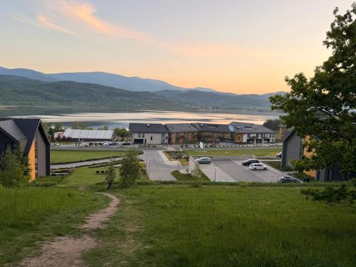 Výhled, Chill by Lake Hill Apartment in Sosnowka