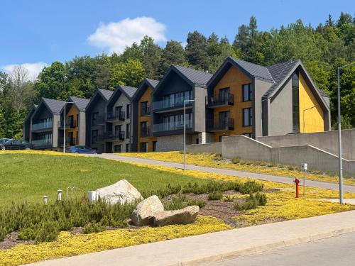 Bazén, Chill by Lake Hill Apartment in Sosnowka