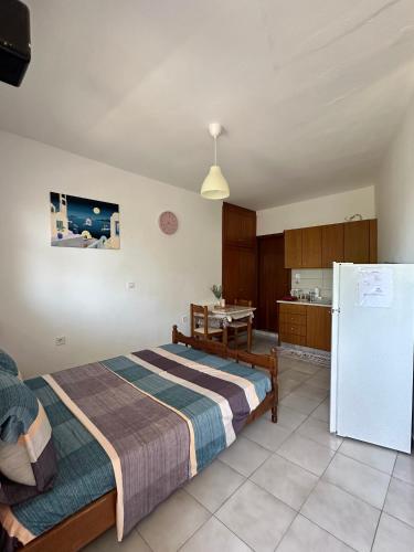 SDROSOS Apartment – khách sạn tại Pili
