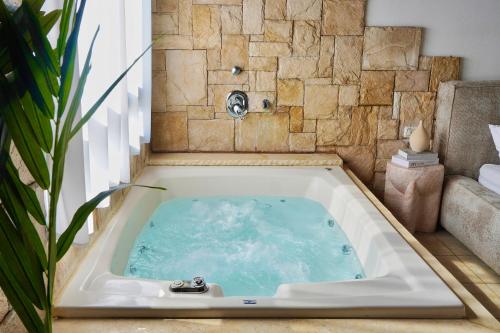 อ่างแช่น้ำร้อน, נוף ליער - Forest View Villa in ซาเฟด