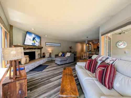 Willows 1703 by SummitCove Lodging