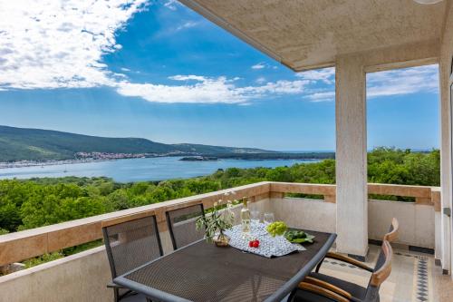 Apartman Izi Green s pogledom na more – khách sạn tại Kornic