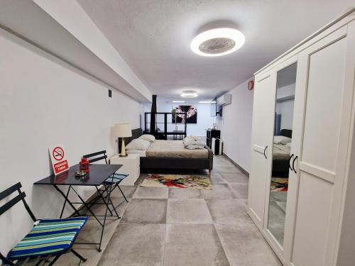 Urogallos Garden Villas Studio Retreat