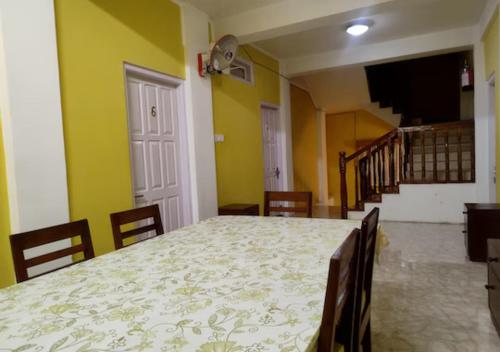 Facilities, Crossroad in Shillong