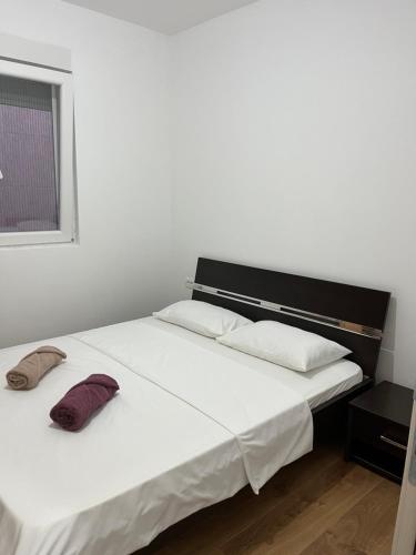 Olive Apartment - image 2