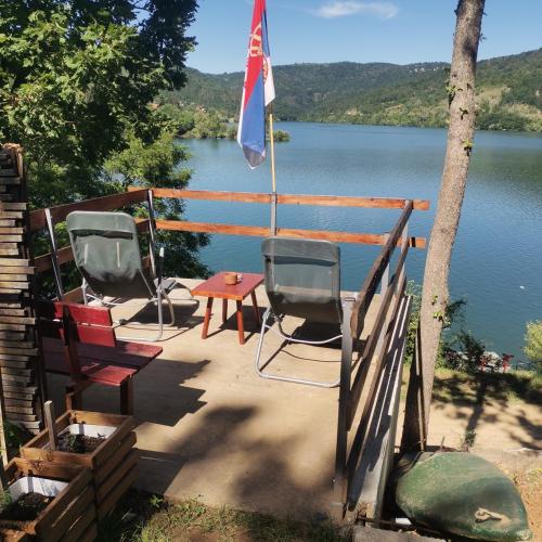 Skats, Apartmani Jovča (Apartmani Jovca) in Poružnica