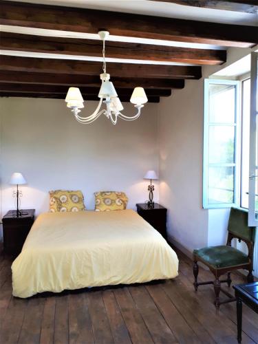Charming house, tennis, ping-pong, Burgundy in Beaulieu (Burgundy)