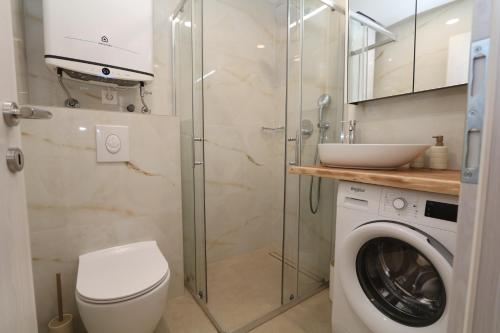 Apartment SoleMare - 150m Beach - image 5