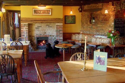 The Hunters Rest Inn - image 13